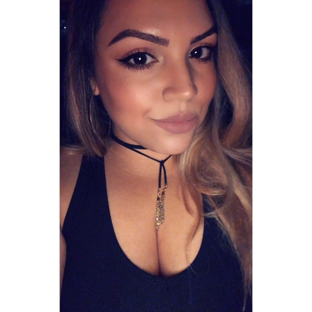 Meet your Posher, Paola